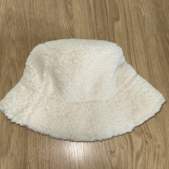 Lack of Color Teddy Sherpa bucket hat - Picture 7 of 8